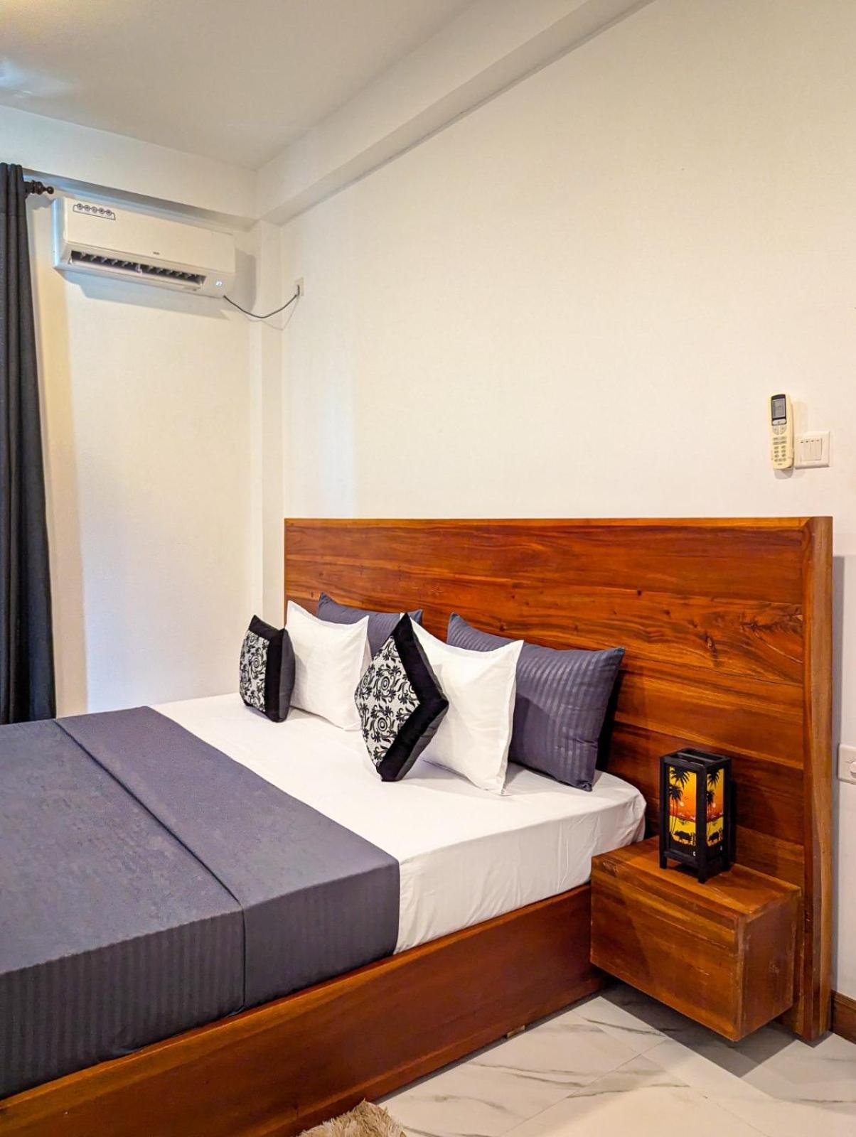 Airport Hotel By Cmb Apartments Negombo Eksteriør bilde