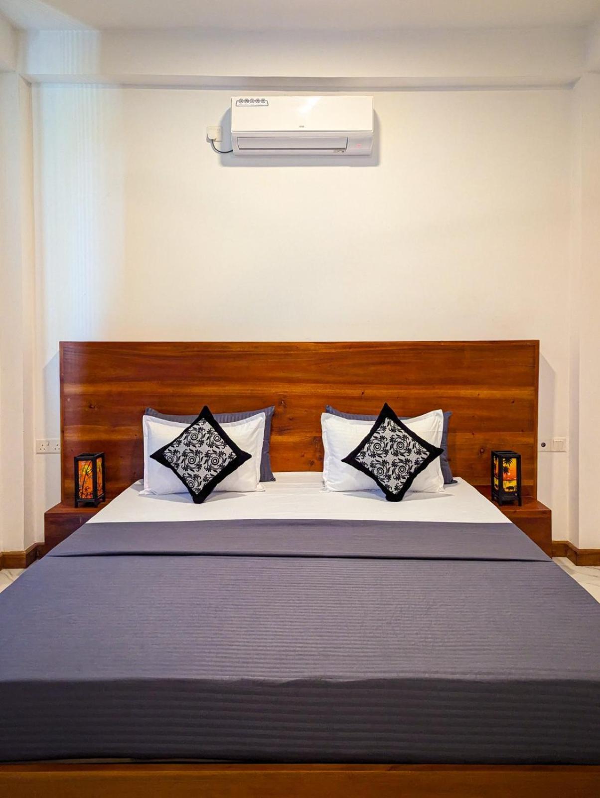 Airport Hotel By Cmb Apartments Negombo Eksteriør bilde